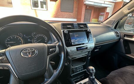 Toyota Land Cruiser Prado 150 рестайлинг 2, 2020 год, 7 750 000 рублей, 2 фотография