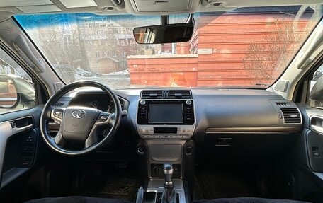 Toyota Land Cruiser Prado 150 рестайлинг 2, 2020 год, 7 750 000 рублей, 13 фотография