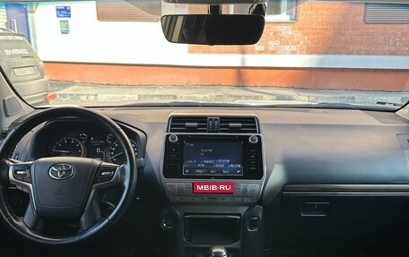 Toyota Land Cruiser Prado 150 рестайлинг 2, 2020 год, 7 750 000 рублей, 4 фотография