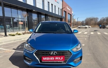 Hyundai Solaris II рестайлинг, 2017 год, 1 300 000 рублей, 3 фотография