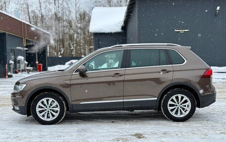 Volkswagen Tiguan II, 2018 год, 2 950 000 рублей, 4 фотография