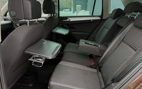 Volkswagen Tiguan II, 2018 год, 2 950 000 рублей, 19 фотография