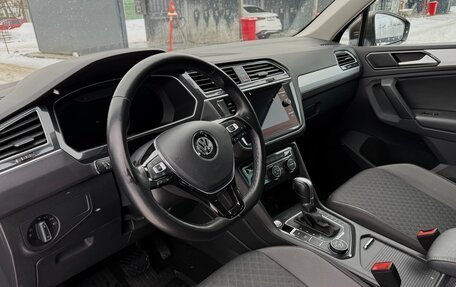 Volkswagen Tiguan II, 2018 год, 2 950 000 рублей, 17 фотография