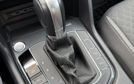 Volkswagen Tiguan II, 2018 год, 2 950 000 рублей, 29 фотография