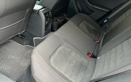 Volkswagen Jetta VI, 2018 год, 1 600 000 рублей, 8 фотография