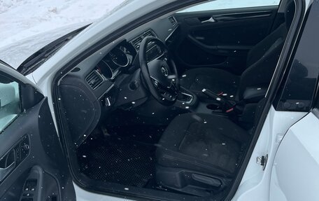 Volkswagen Jetta VI, 2018 год, 1 600 000 рублей, 15 фотография