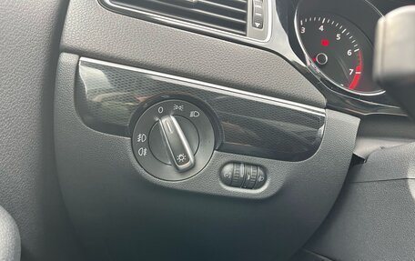 Volkswagen Jetta VI, 2018 год, 1 600 000 рублей, 11 фотография