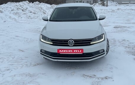 Volkswagen Jetta VI, 2018 год, 1 600 000 рублей, 2 фотография
