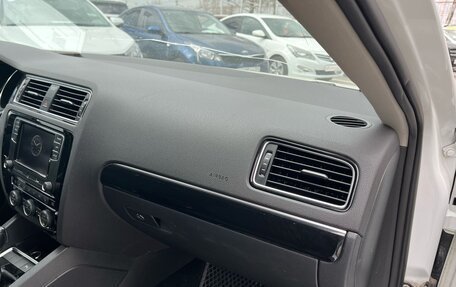 Volkswagen Jetta VI, 2018 год, 1 600 000 рублей, 28 фотография