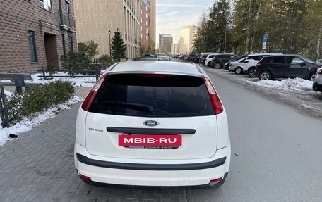 Ford Focus II рестайлинг, 2005 год, 425 000 рублей, 2 фотография