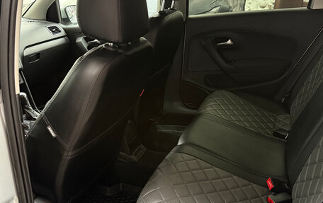 Volkswagen Polo VI (EU Market), 2013 год, 990 000 рублей, 14 фотография