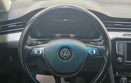 Volkswagen Passat B8 рестайлинг, 2017 год, 2 030 000 рублей, 11 фотография