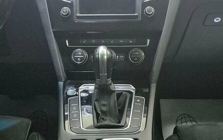 Volkswagen Passat B8 рестайлинг, 2017 год, 2 030 000 рублей, 14 фотография