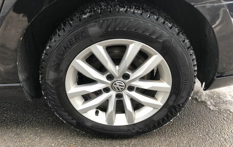 Volkswagen Passat B8 рестайлинг, 2015 год, 1 734 000 рублей, 15 фотография