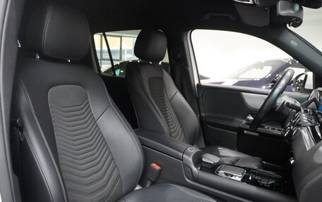 Mercedes-Benz GLB, 2020 год, 2 690 000 рублей, 11 фотография