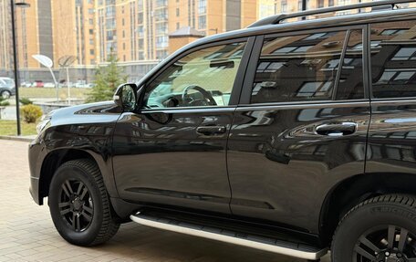 Toyota Land Cruiser Prado 150 рестайлинг 2, 2010 год, 2 740 000 рублей, 11 фотография