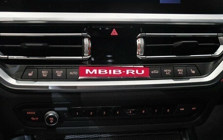 BMW 3 серия, 2020 год, 4 490 000 рублей, 19 фотография