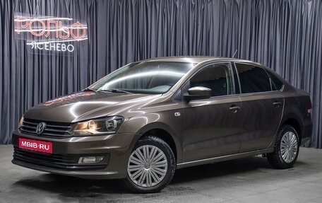 Volkswagen Polo VI (EU Market), 2015 год, 898 000 рублей, 1 фотография