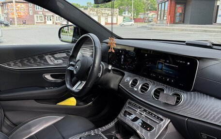 Mercedes-Benz E-Класс, 2021 год, 6 000 000 рублей, 11 фотография