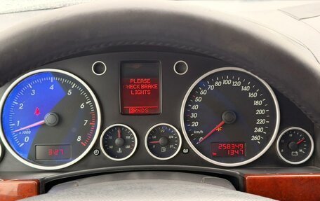 Volkswagen Touareg III, 2005 год, 825 000 рублей, 14 фотография