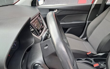 Hyundai Solaris II рестайлинг, 2018 год, 1 568 000 рублей, 21 фотография