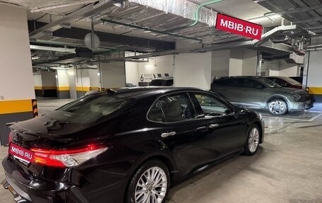 Toyota Camry, 2019 год, 3 200 000 рублей, 3 фотография