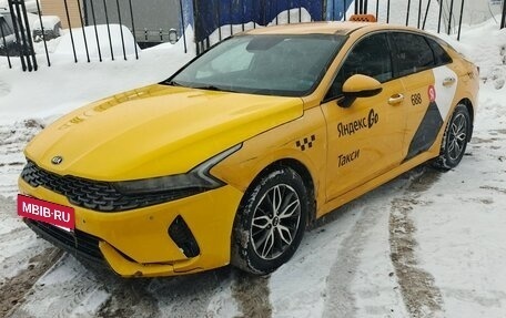 KIA K5, 2020 год, 1 630 000 рублей, 2 фотография