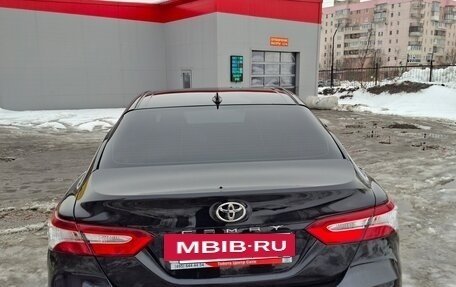 Toyota Camry, 2021 год, 3 100 000 рублей, 5 фотография