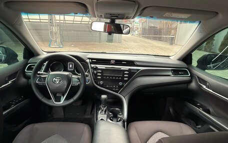 Toyota Camry, 2021 год, 1 875 000 рублей, 23 фотография