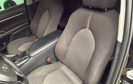 Toyota Camry, 2021 год, 1 875 000 рублей, 22 фотография