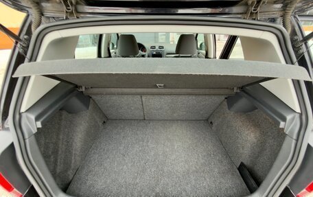 Volkswagen Golf VI, 2011 год, 1 200 000 рублей, 11 фотография