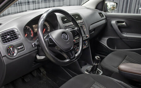 Volkswagen Polo VI (EU Market), 2015 год, 898 000 рублей, 16 фотография