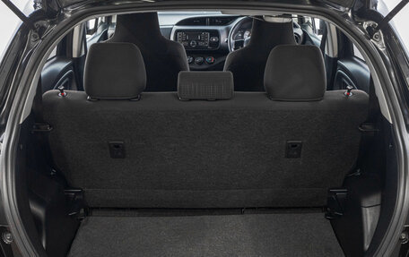 Toyota Vitz, 2017 год, 1 049 000 рублей, 27 фотография
