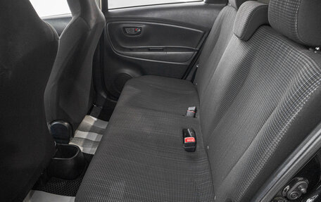 Toyota Vitz, 2017 год, 1 049 000 рублей, 24 фотография