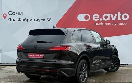 Volkswagen Touareg III, 2018 год, 3 490 000 рублей, 4 фотография