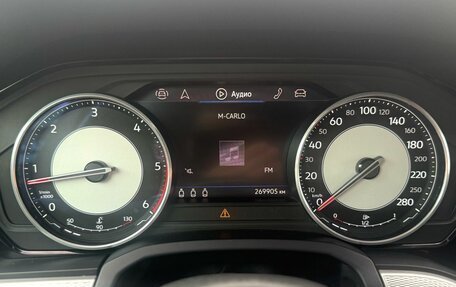 Volkswagen Touareg III, 2018 год, 3 490 000 рублей, 10 фотография