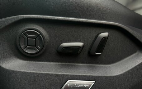 Volkswagen Touareg III, 2018 год, 3 490 000 рублей, 18 фотография