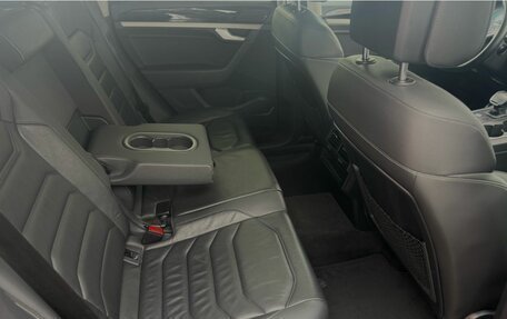 Volkswagen Touareg III, 2018 год, 3 490 000 рублей, 22 фотография