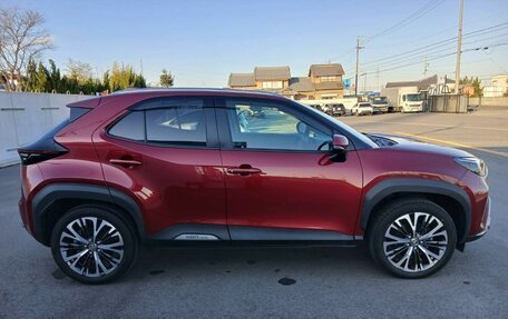 Toyota Yaris Cross, 2022 год, 1 589 000 рублей, 4 фотография