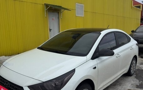 Hyundai Solaris II рестайлинг, 2019 год, 1 130 000 рублей, 1 фотография