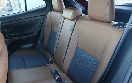 Toyota Yaris Cross, 2022 год, 1 589 000 рублей, 27 фотография