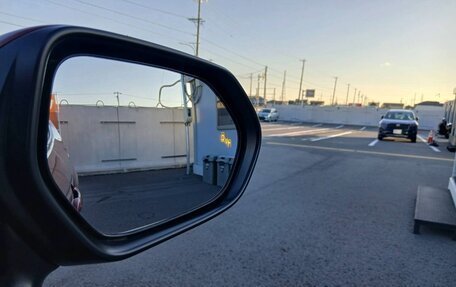 Toyota Yaris Cross, 2022 год, 1 589 000 рублей, 34 фотография