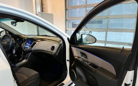 Chevrolet Cruze II, 2010 год, 540 000 рублей, 24 фотография