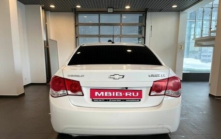 Chevrolet Cruze II, 2010 год, 540 000 рублей, 4 фотография