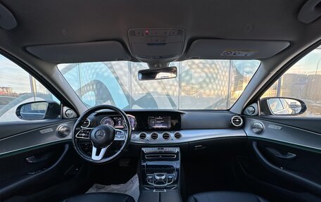 Mercedes-Benz E-Класс, 2019 год, 2 500 000 рублей, 2 фотография