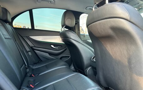 Mercedes-Benz E-Класс, 2019 год, 2 500 000 рублей, 4 фотография