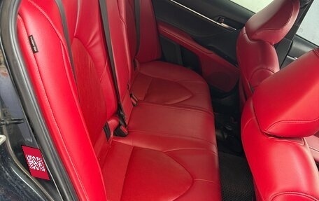 Toyota Camry, 2018 год, 2 100 000 рублей, 8 фотография