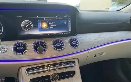 Mercedes-Benz CLS, 2018 год, 4 850 000 рублей, 15 фотография