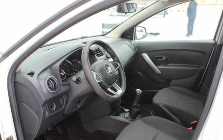 Renault Logan II, 2019 год, 570 000 рублей, 15 фотография