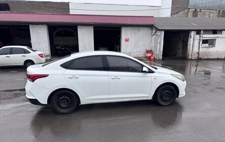 Hyundai Solaris II рестайлинг, 2020 год, 1 270 000 рублей, 2 фотография